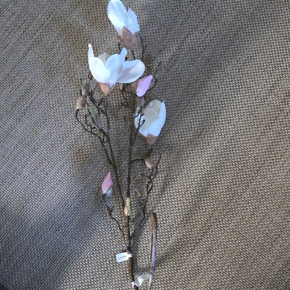 Faux white and pink Magnolia Spray - Picture 3 of 7